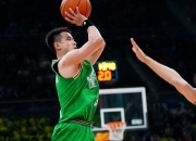 米兰体育app-新疆男篮遭遇可惜失利，艰难复苏