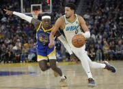 ac米兰体育官网-勇士豪取步行者，终结两连败