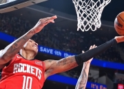 米兰,-火箭取得对马刺的胜利