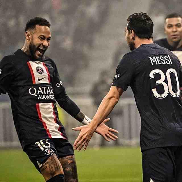 关于里昂队员合作默契，取得惊人胜利的信息