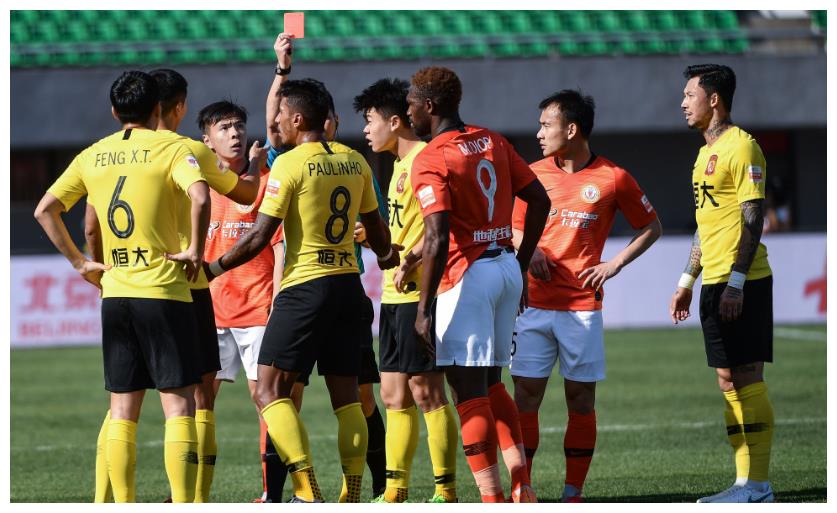 山东鲁能打破僵局，领跑积分榜