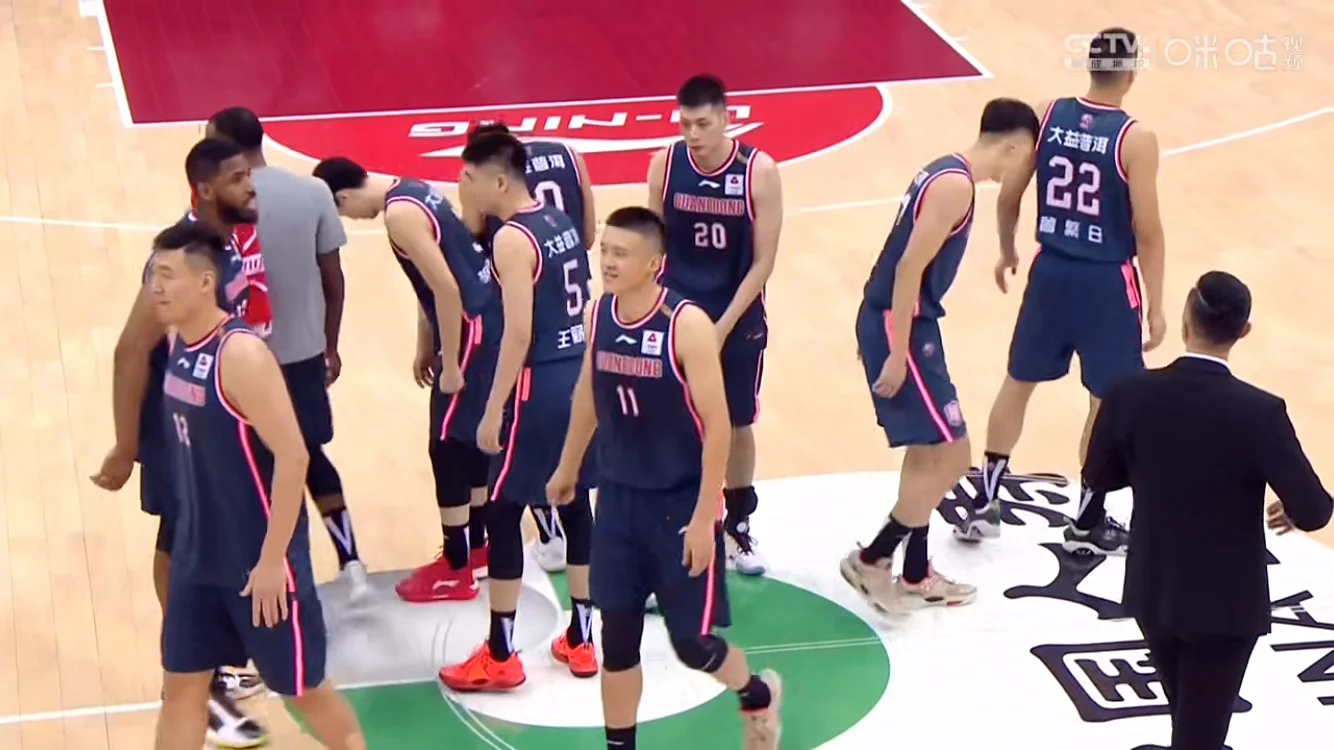 帕德博恩士气高昂,横扫对手取得胜利的简单介绍 帕德博恩士气高昂,横扫对手取得胜利的简单介绍