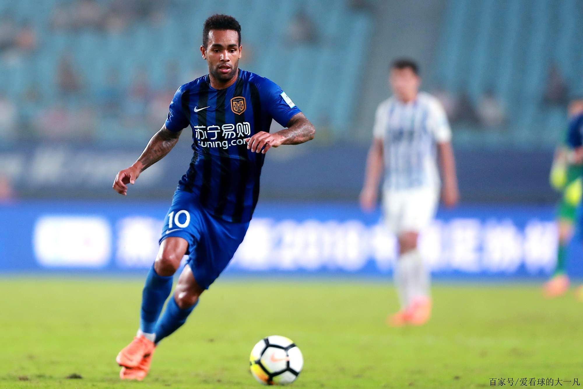 大连一方客场不敌江苏苏宁的简单介绍 大连一方客场不敌江苏苏宁的简单介绍