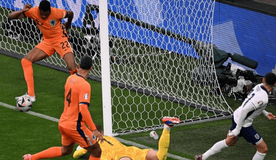 精彩瞬间再现，比赛节奏紧凑刺激