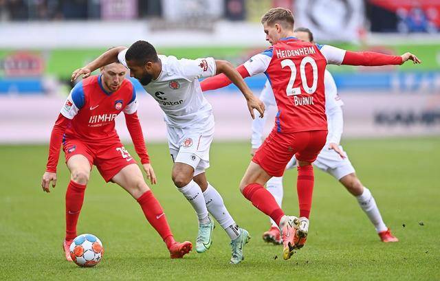 弗赖堡逆转战胜对手，实现惊人大逆转的简单介绍