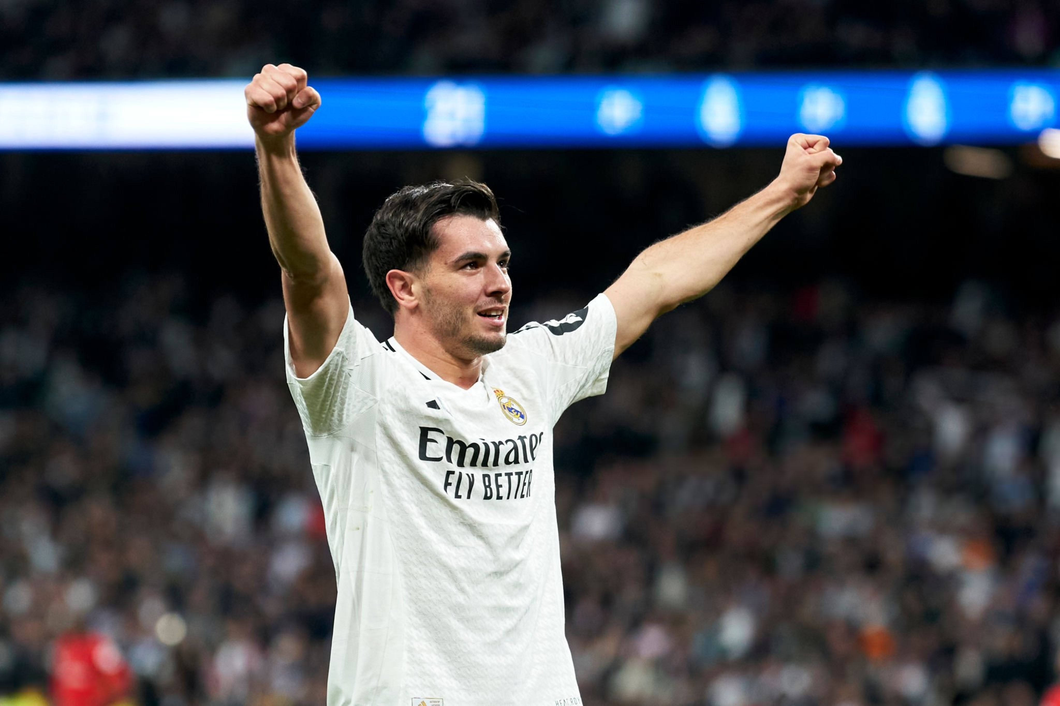 关于破门无数，塞维利亚火力全开取胜的信息