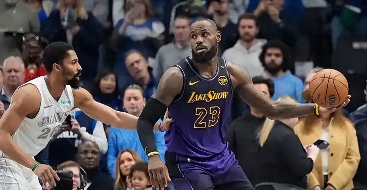 湖人惨败爵士,遭遇两连败 湖人惨败爵士,遭遇两连败