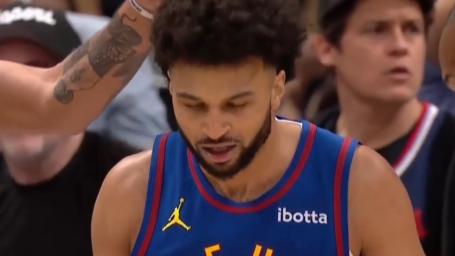 快船逆转掘金结束连败 快船逆转掘金结束连败