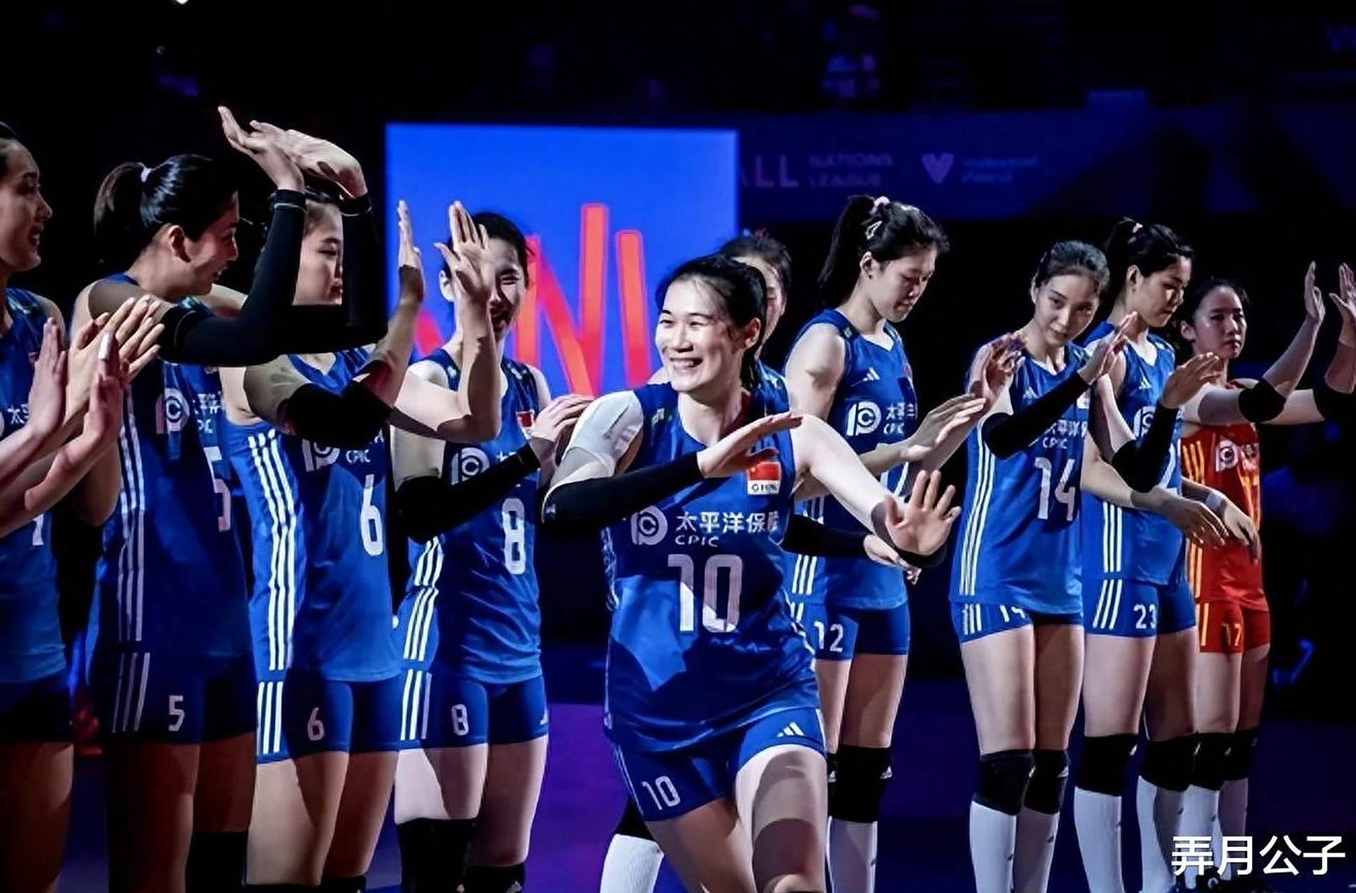 印尼亚运会女排小组赛中国0-3不敌日本