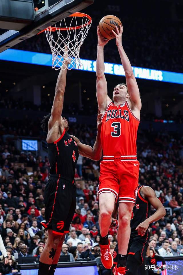 猛龙主场击败公牛取得两连胜 猛龙主场击败公牛取得两连胜