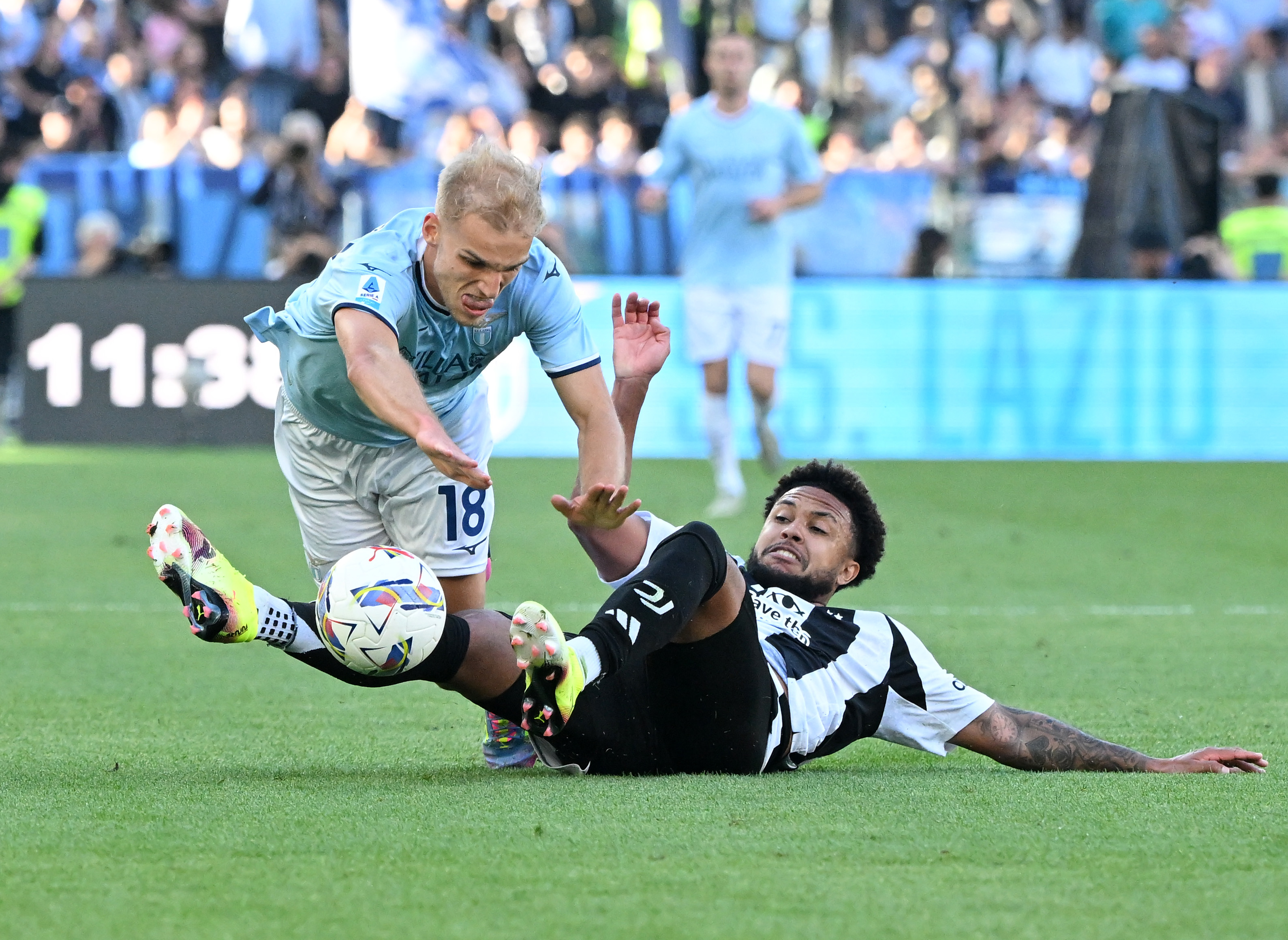 关于尤文图斯2-0击败卡利亚里，拉齐奥3-1胜克罗托内，意甲联赛赛况如何？的信息