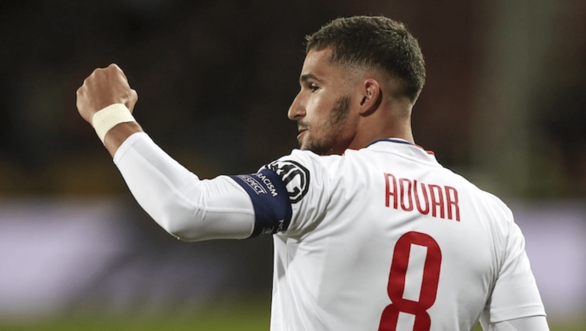 包含里昂爆冷罗马，罗本打破历史纪录的词条